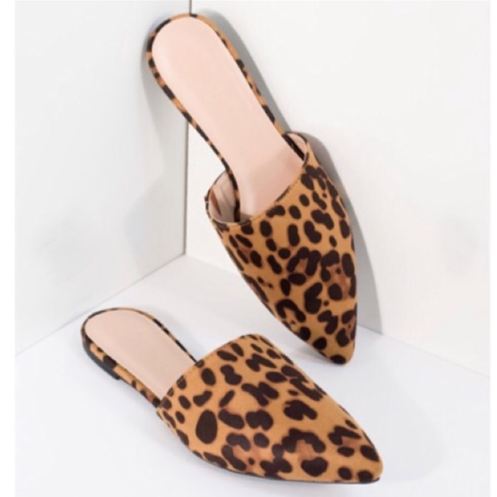 Cute Leopard Mules - Picture 4 of 8